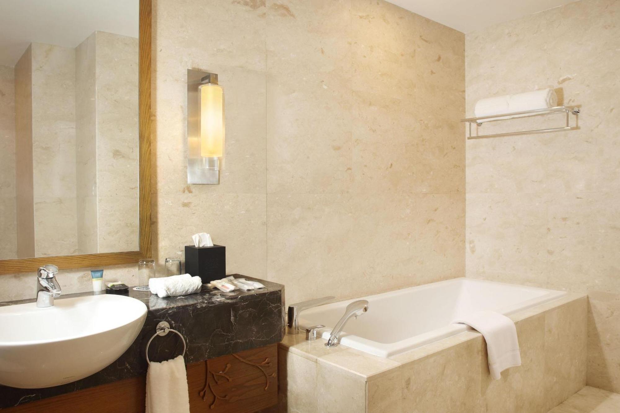 Four Points By Sheraton Manado Kültér fotó