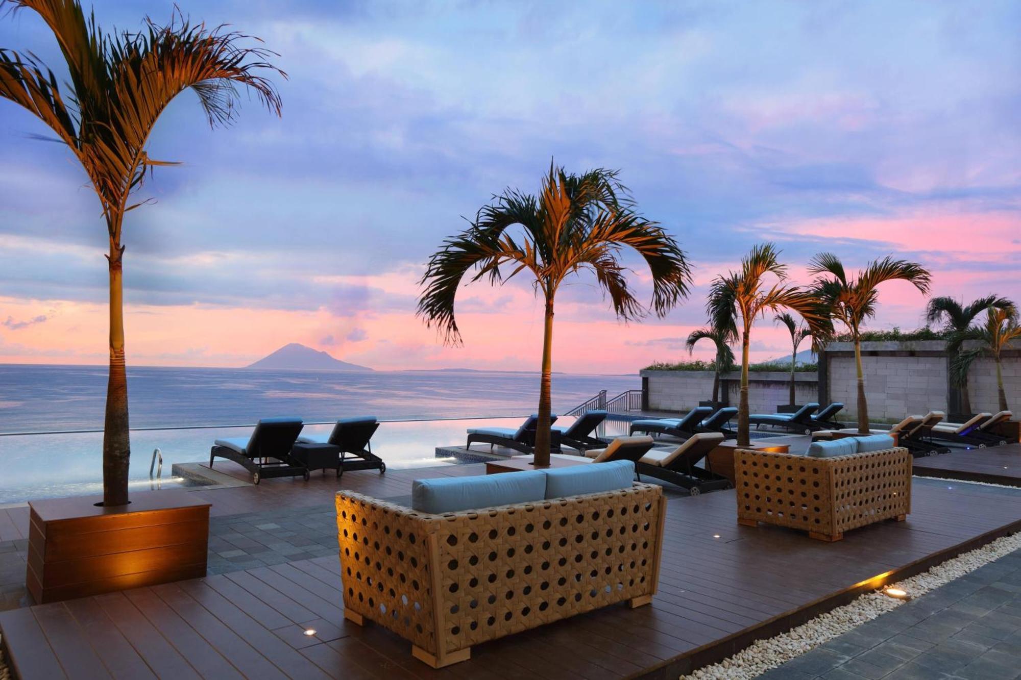 Four Points By Sheraton Manado Kültér fotó