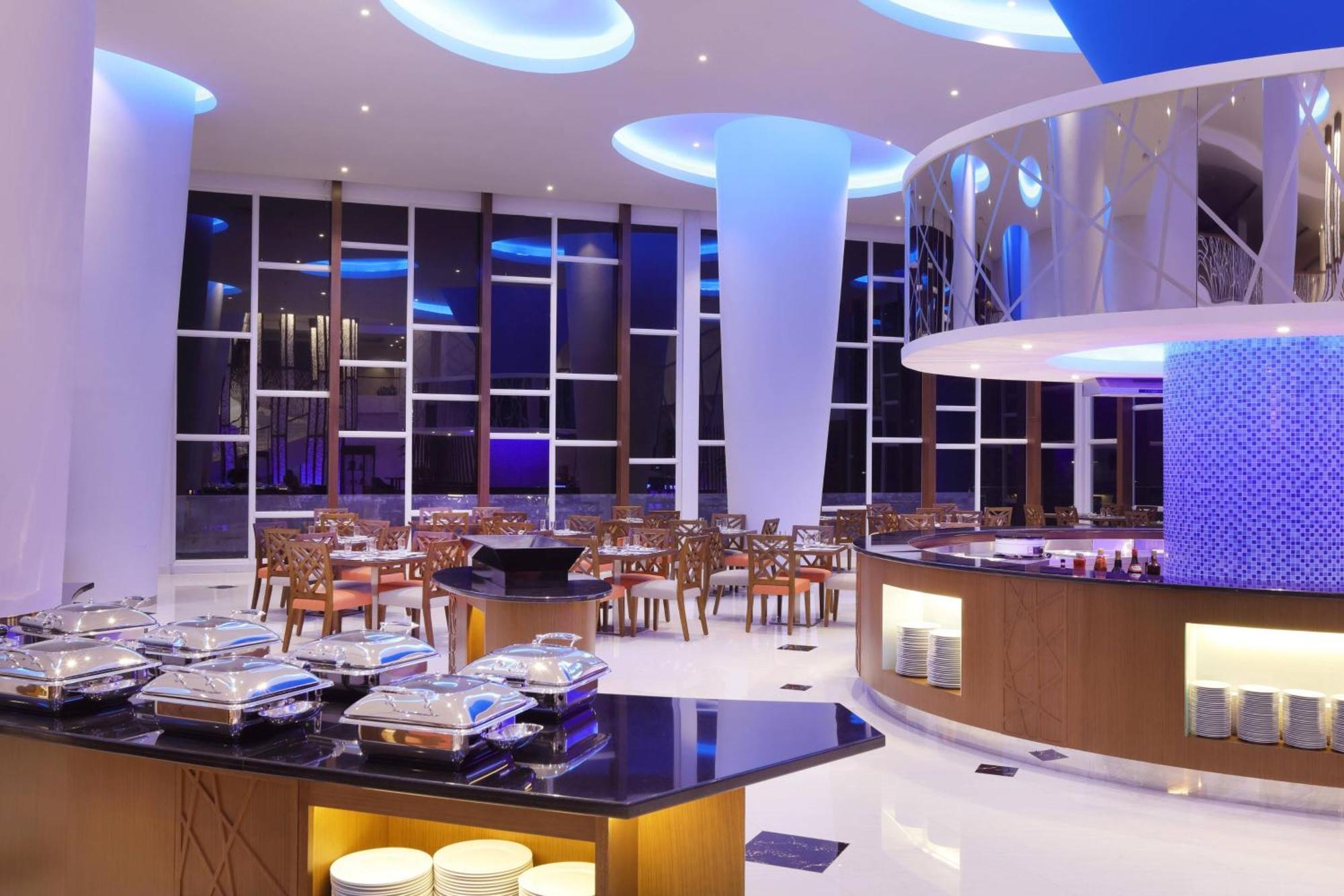 Four Points By Sheraton Manado Kültér fotó