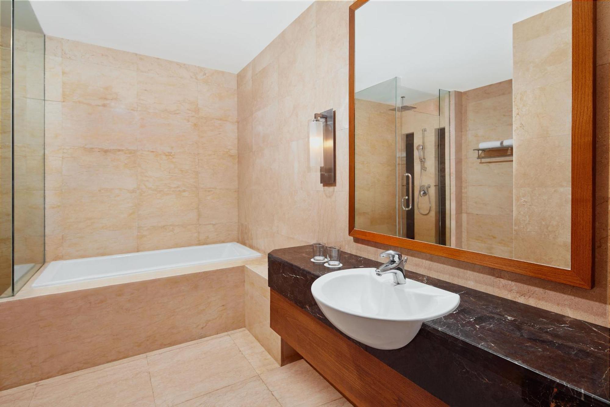 Four Points By Sheraton Manado Kültér fotó