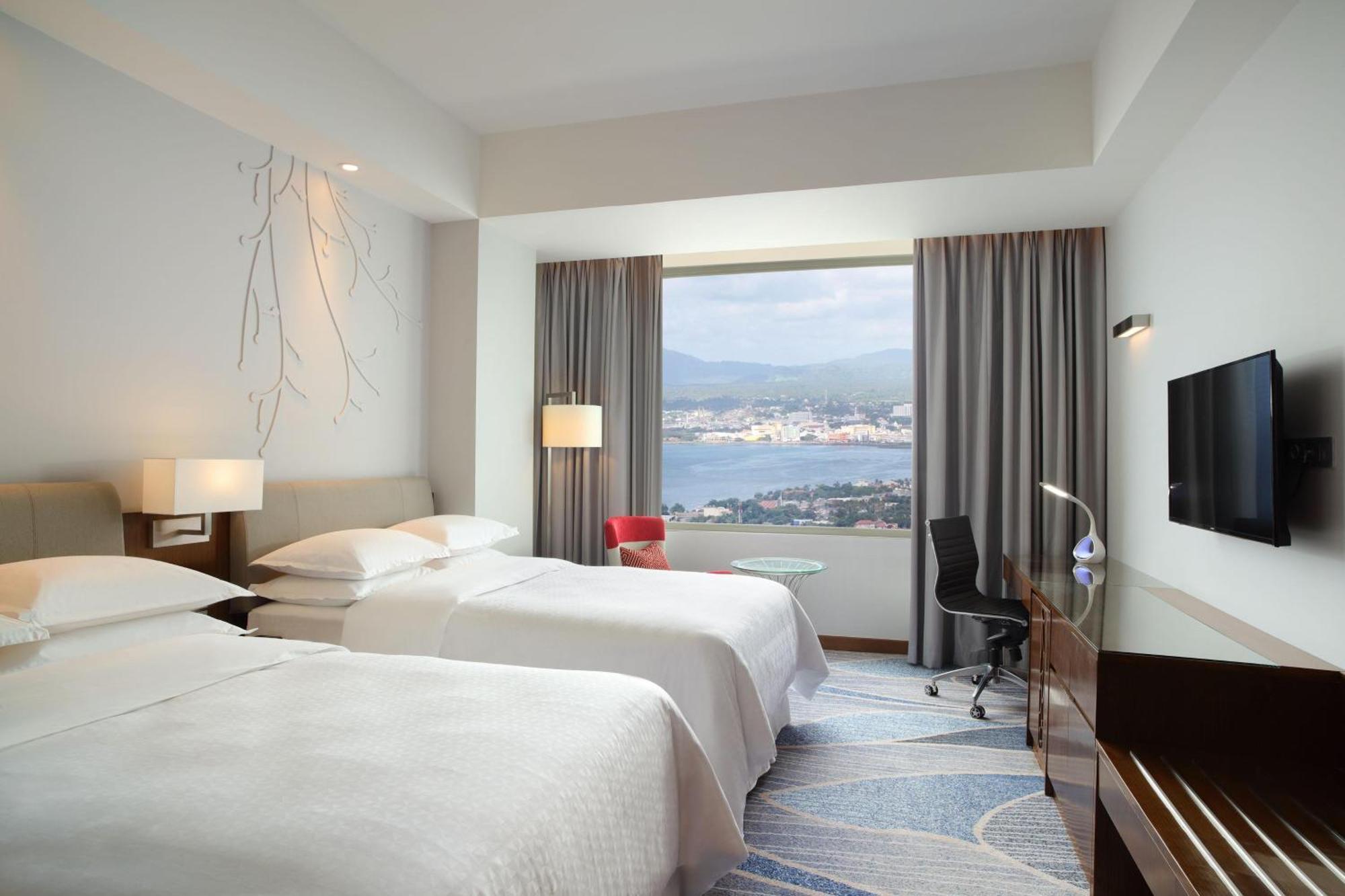 Four Points By Sheraton Manado Kültér fotó