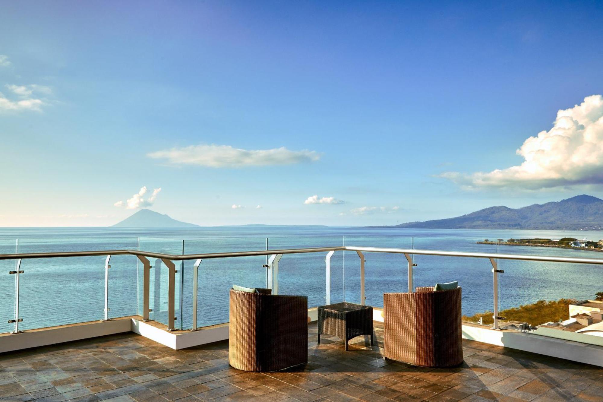 Four Points By Sheraton Manado Kültér fotó